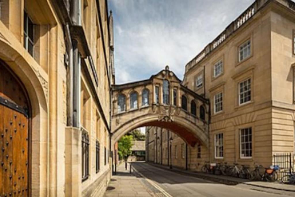 Modern 1-Bed Apartment, Plus Parking, Near Oxford And The Jr Exteriör bild